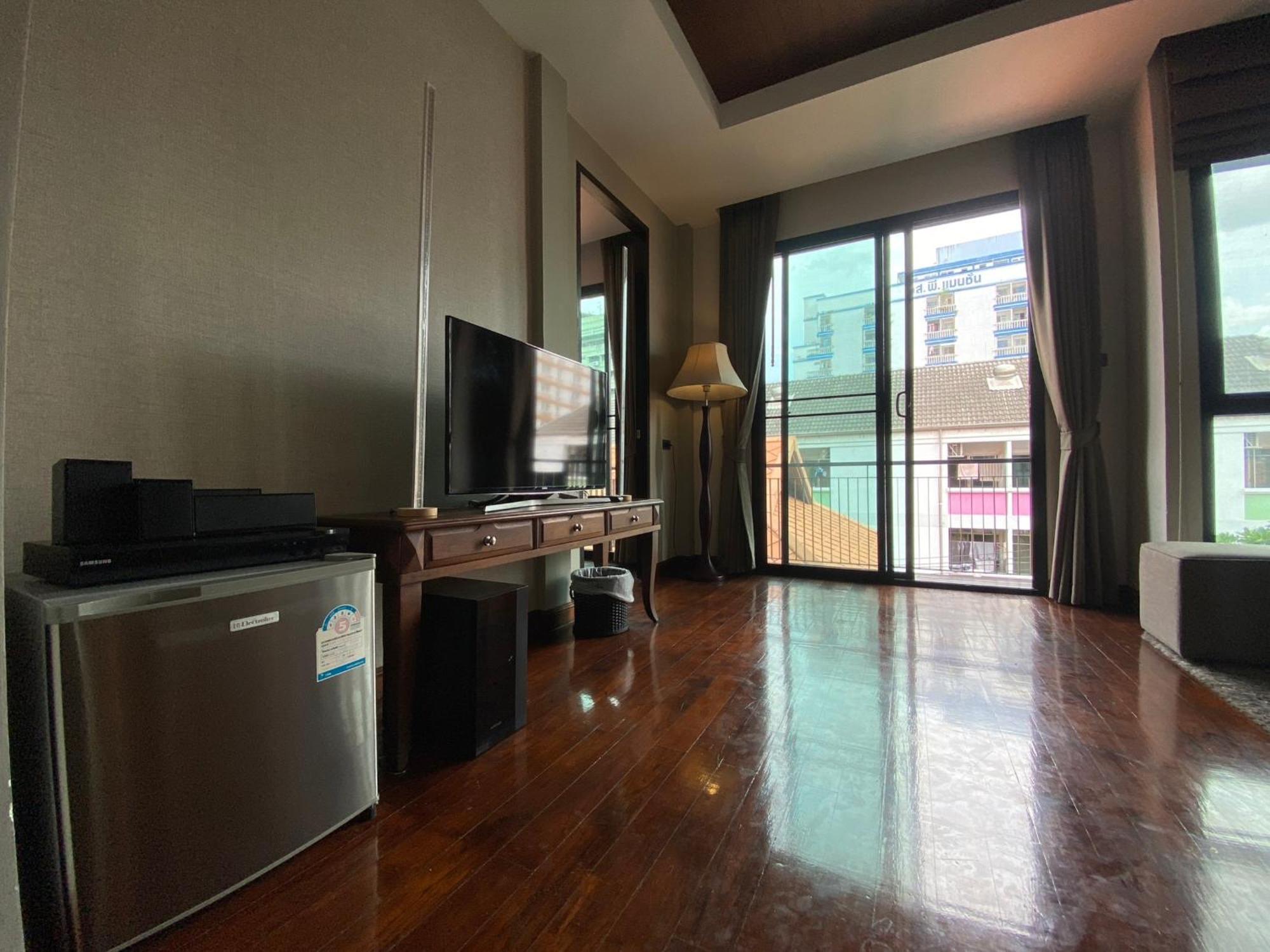 Yotaka Bangkok Hotel Екстер'єр фото