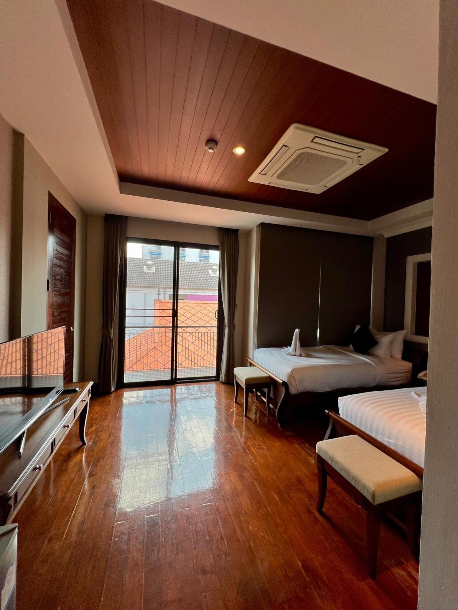 Yotaka Bangkok Hotel Екстер'єр фото