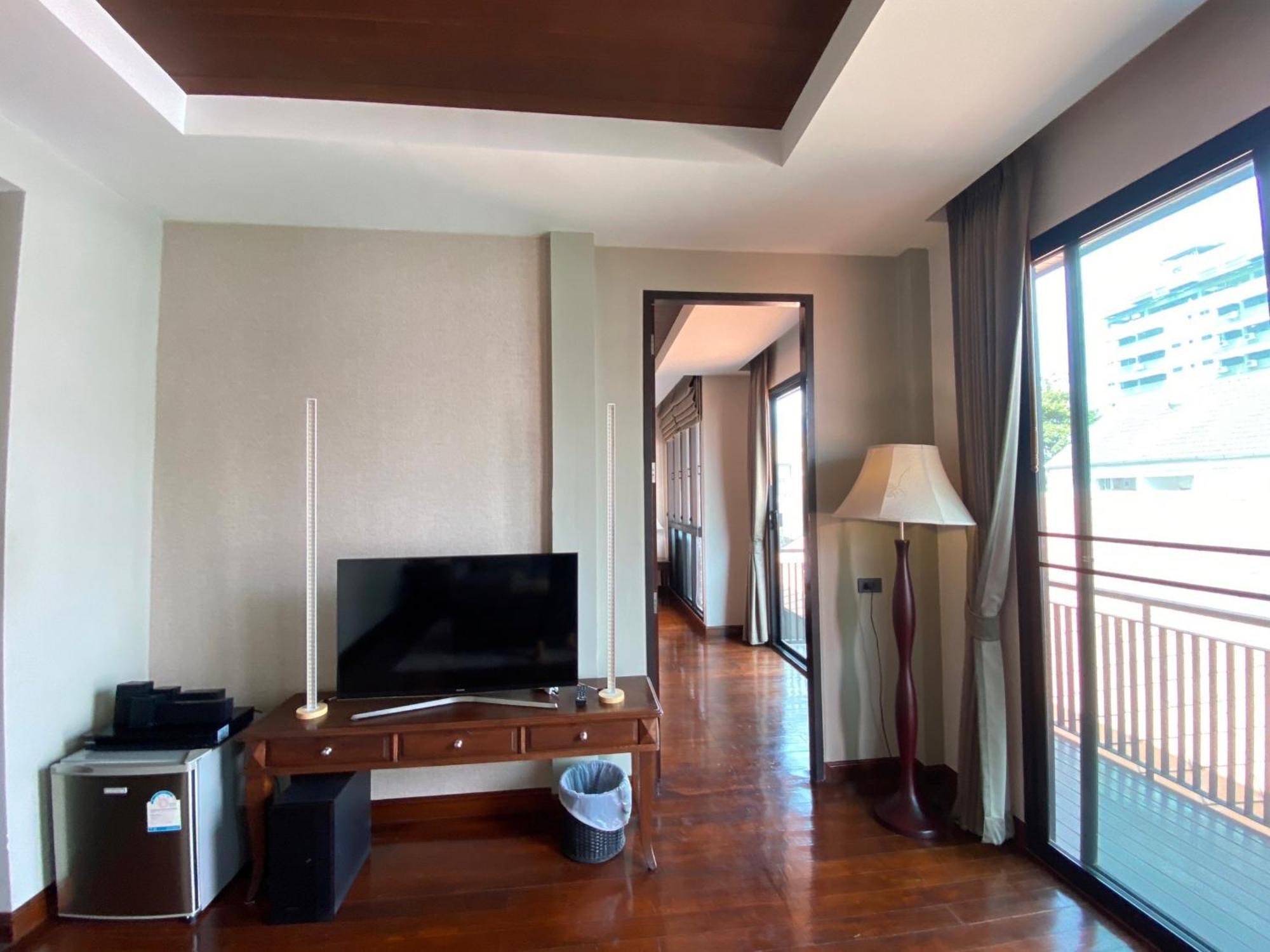 Yotaka Bangkok Hotel Екстер'єр фото