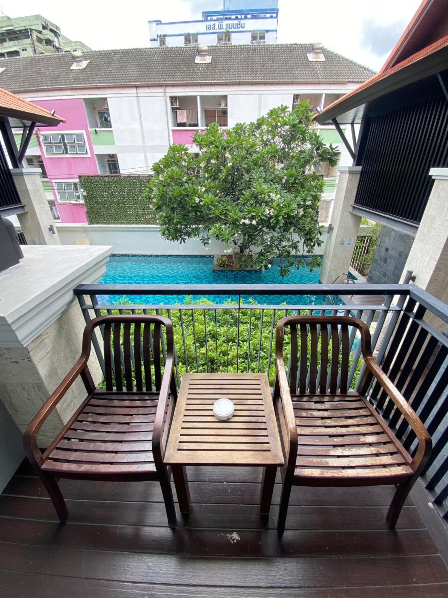 Yotaka Bangkok Hotel Екстер'єр фото